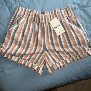 Pact Organic Women's Stucco Vertical Stripe Harbour Short - M Like New no tags